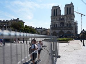 Supporting image for story: Paris police seal off River Seine ahead of Olympics opening ceremony
