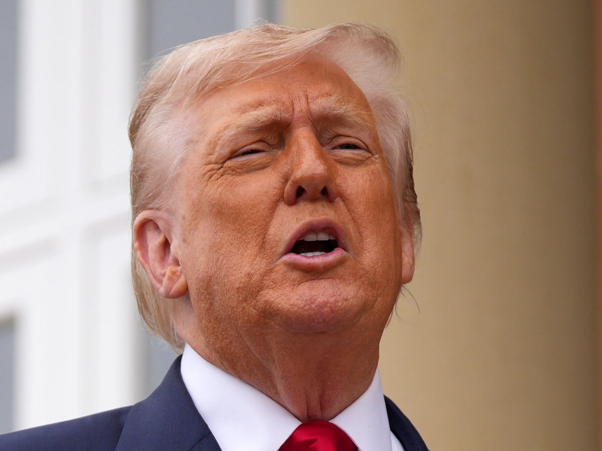 Trump to cut 50-day Ukraine ceasefire deadline as Russian strikes continue