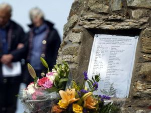 Supporting image for story: Son of Chinook crash victim lodges complaint over MoD 100-year file lockdown