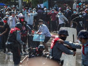 Supporting image for story: Proposed UN resolution on Myanmar condemns military attacks on civilians
