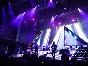 Supporting image for story: Fans of The Strokes at All Points East festival dismayed by poor sound quality