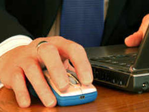 Supporting image for story: Rude e-mails sent to councillors