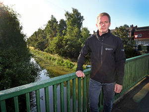 Supporting image for story: 'Unacceptable': Environment Agency reveals 4,000 litres of chemicals were spilled in Walsall canal