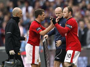 Supporting image for story: Wayne Rooney responds to Michael Owen in debate over who was better at 17