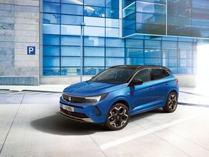 Supporting image for story: Vauxhall confirms the new Grandland will start at £25,500