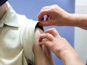 Supporting image for story: Parents encouraged to get children vaccinated against Covid-19 