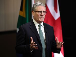 Supporting image for story: Starmer met Chinese premier at G20 amid Beijing trip rumours