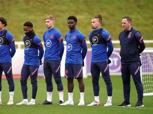 Supporting image for story: Kalvin Phillips backs Steve Holland to keep England grounded in knockout stages