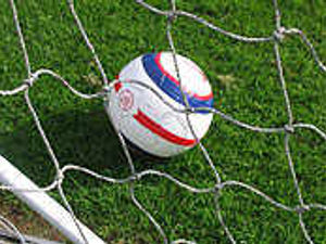 Supporting image for story: Hackett challenges players