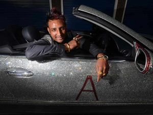 Supporting image for story: Dazzling display from bling king of the road