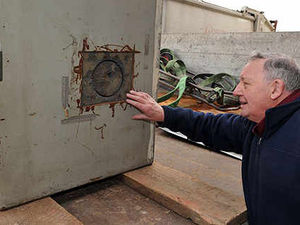 Supporting image for story: Safe-cracking shock revealed by workers