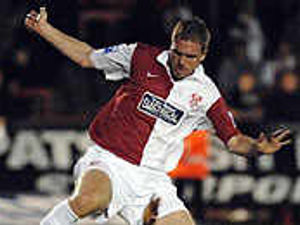 Supporting image for story: Play-off belief for Harrier Lowe