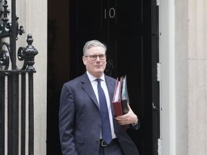 Supporting image for story: Starmer defends response to Iran crisis after criticism from Trump and Tories