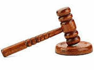 Supporting image for story: Fire fear clears courtroom