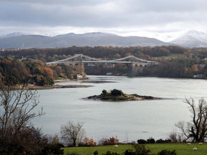 Supporting image for story: Woman killed as jet ski and boat collide in North Wales