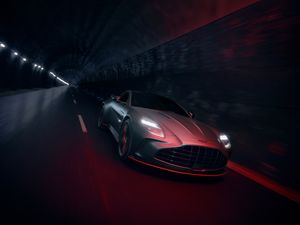 Supporting image for story: Aston Martin reveals more powerful Vantage S