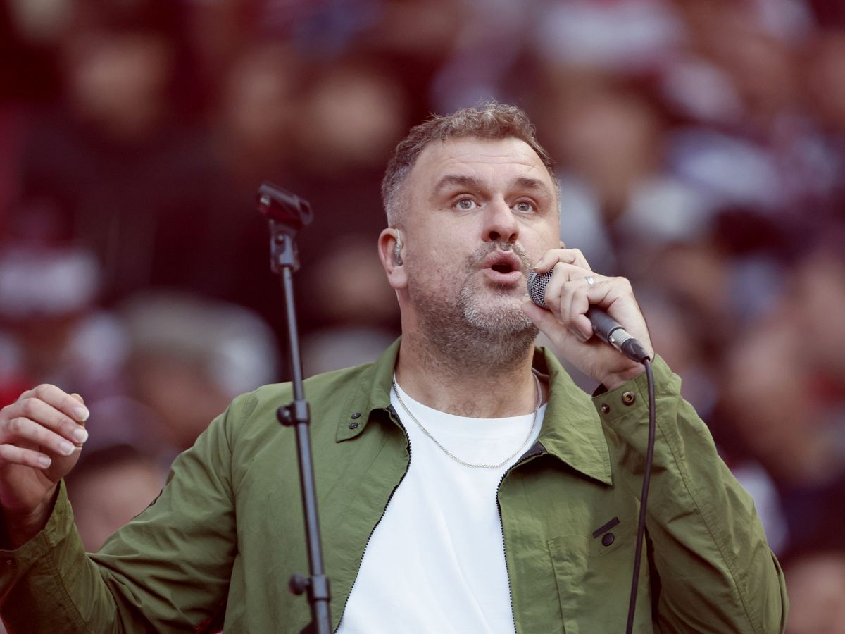 Reverend and the Makers frontman rules out Wrexham model for Sheffield FC