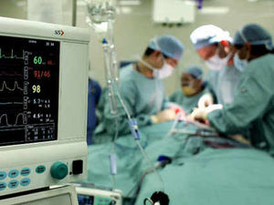 Supporting image for story: Hospitals to scale back agency staff in cost cuts