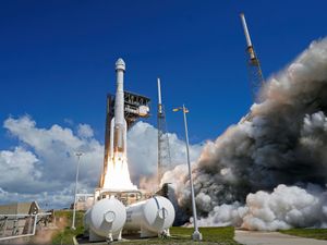 Supporting image for story: Boeing’s astronaut capsule arrives at the space station after thruster trouble