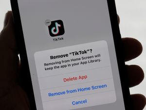 Supporting image for story: Trump says he will ‘most likely’ give TikTok a 90-day extension to avoid US ban