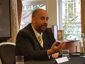 Supporting image for story: Bill Etheridge quits UKIP role over Henry Bolton's 'lack of political nous'