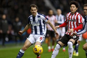 EDITORIAL USE ONLY. No use with unauthorized audio, video, data, fixture lists, club/league logos or 'live' services. Online in-match use limited to 120 images, no video emulation. No use in betting, games or single club/league/player publications