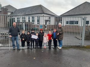 Trefy Panthers with their cheque