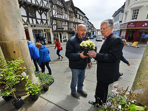 Supporting image for story: Flower sellers fume over Ludlow Buttercross ban