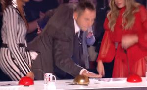 David Walliams hits the golden buzzer