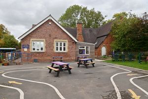 Weston Lullingfields C of E School