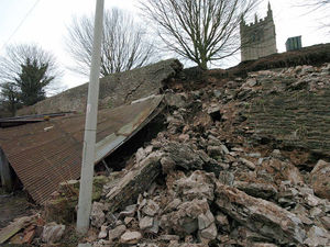 Supporting image for story: Agreement made over Ludlow's historic town walls repair