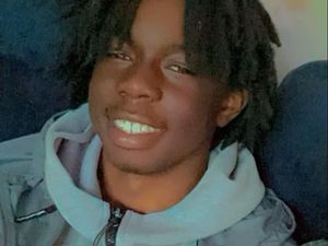 Supporting image for story: Boy, 15, heard screaming for help after machete stabbing, court told