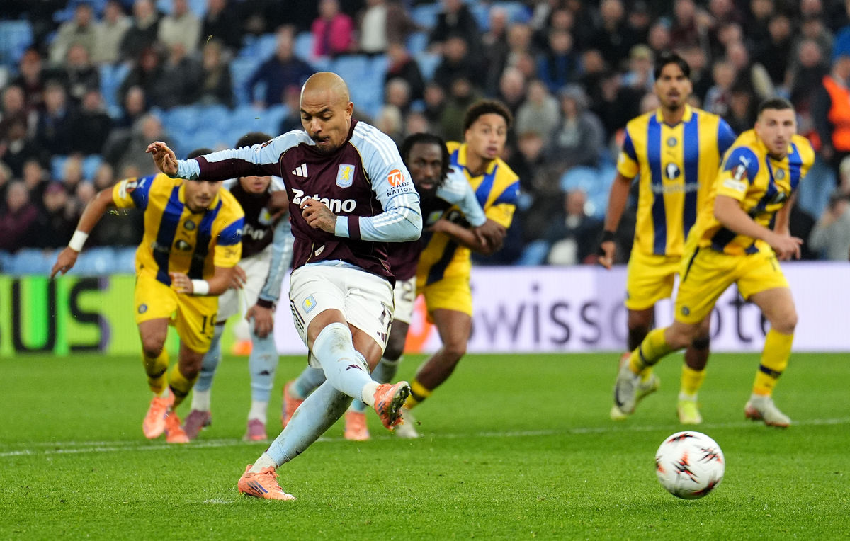 Aston Villa 2 Maccabi Tel Aviv 0: Dutch duo on target for Unai Emerys team