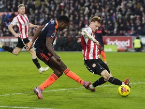 Supporting image for story: Nottingham Forest boost survival hopes with victory at Brentford