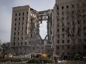 Supporting image for story: Russia says it will cut back operations near Ukrainian capital