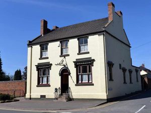 Supporting image for story: One of the Black Country's best-loved pubs is looking to turn old cold store into garden room