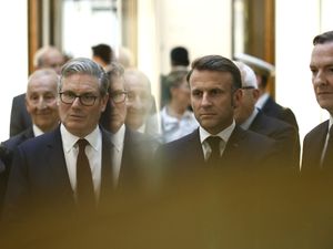 Supporting image for story: Migrant crossings require ‘shared solutions’, Starmer and Macron agree