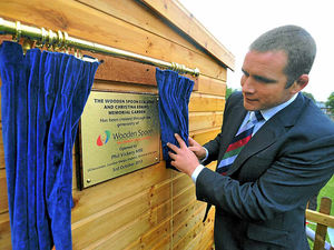 Supporting image for story: Christina Edkins garden tribute unveiled by rugby star Phil Vickery