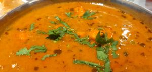 The curry was rich and creamy and care had been taken to give it the right flavours