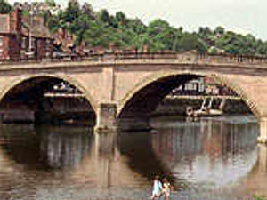 Supporting image for story: Footbridge plan is back