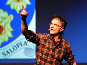 Supporting image for story: Evangelical TV Supervet preaches to the converted at near sell-out charity talk