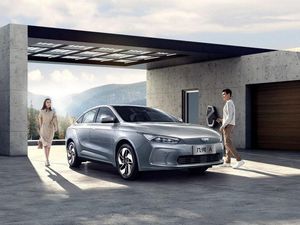 Supporting image for story: Geely launches new all-electric Geometry brand