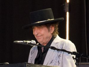 Supporting image for story: Bob Dylan announces UK tour including three nights at the Royal Albert Hall
