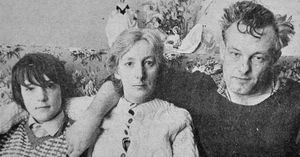 Edwin Evans, his wife Winifred, and son Stephen, who with the rest of the family escaped from the gas explosion.