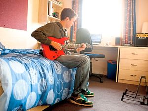Supporting image for story: Essential guide for students – How to have university fun AND remain in budget