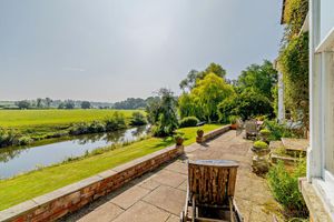 A paved al fresco dining area overlooking the River Severn. Picture: Strutt & Parker/Rightmove