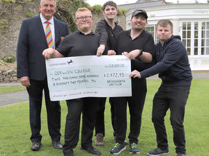 Supporting image for story: Bridgnorth Golf Club raises nearly £3,000 for Derwen College Charity