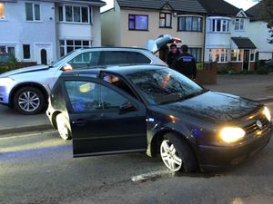 Supporting image for story: Suspected thief stopped by stinger after Wolverhampton police chase