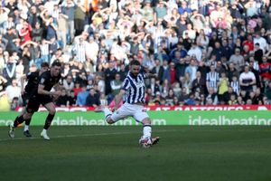 EDITORIAL USE ONLY. No use with unauthorized audio, video, data, fixture lists, club/league logos or 'live' services. Online in-match use limited to 120 images, no video emulation. No use in betting, games or single club/league/player publications