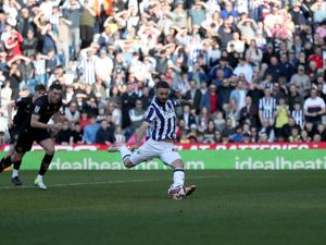 Supporting image for story: West Brom 1 QPR 0: Ten-man Baggies hold on for crucial win